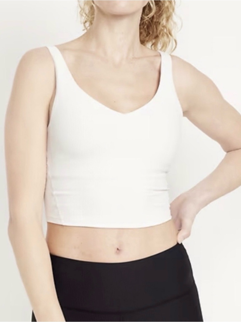 Old Navy Powersoft V-Neck Sports Bra Tank Top in White